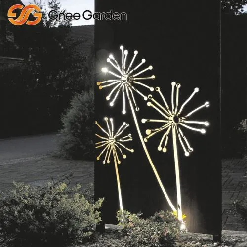 Layar Privasi Luar Ruang Baja Corten dengan pola dandelion