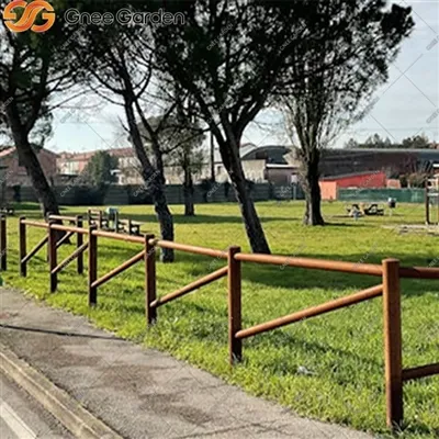 Desain Kustom di Corten Steel Modern Fence